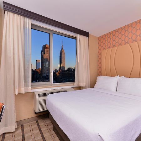 Holiday Inn New York City - Times Square By Ihg Exterior foto