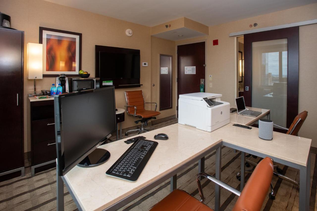 Holiday Inn New York City - Times Square By Ihg Exterior foto